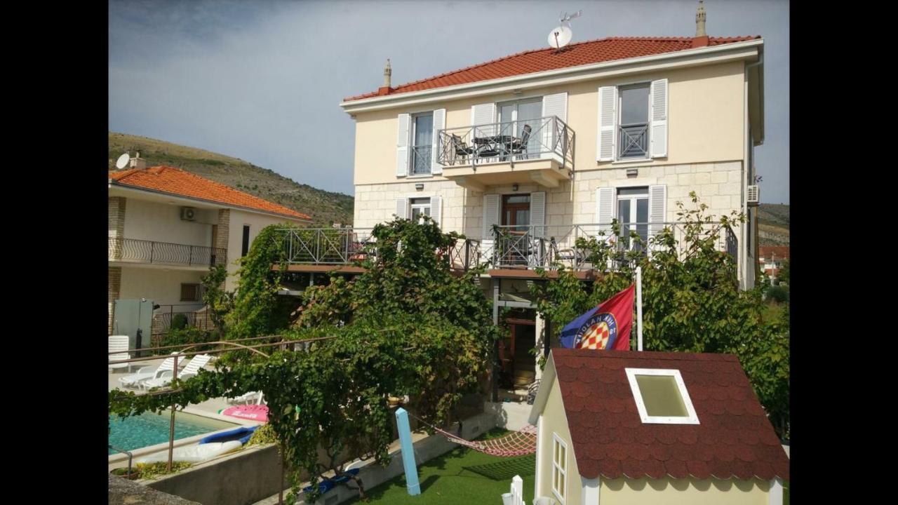 Apartments Gina Trogir Eksteriør billede
