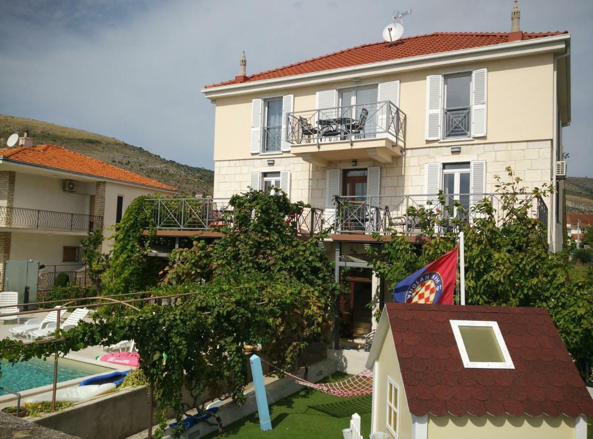 Apartments Gina Trogir Eksteriør billede