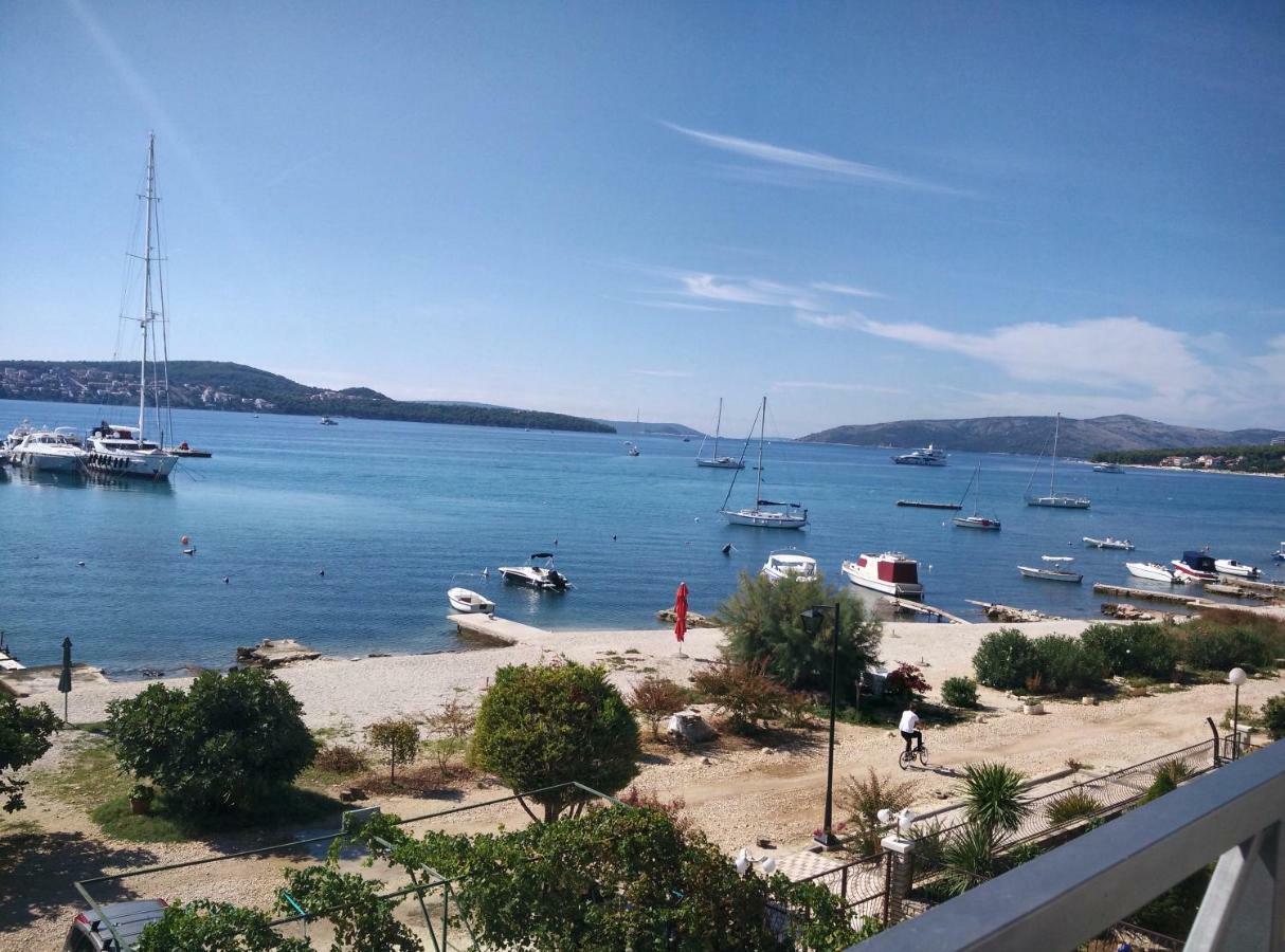 Apartments Gina Trogir Eksteriør billede